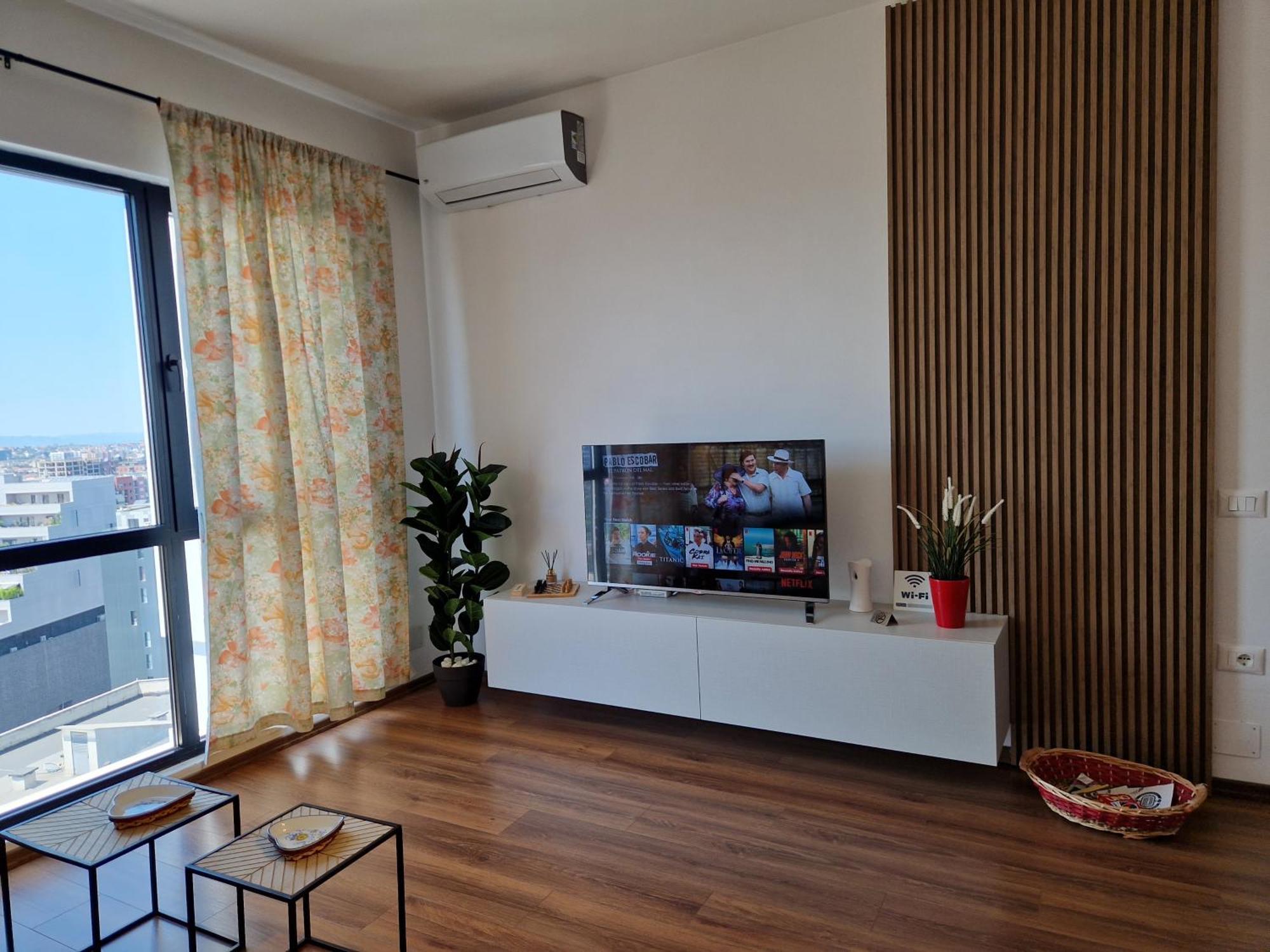 Red & White Palace Apartment Tirana Esterno foto